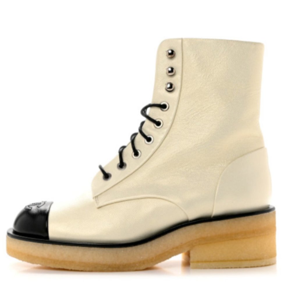 CHANEL 22A Grained Shimmer Leather Lace Up Combat Biker Hiking Ankle Boots - Picture 1 of 16